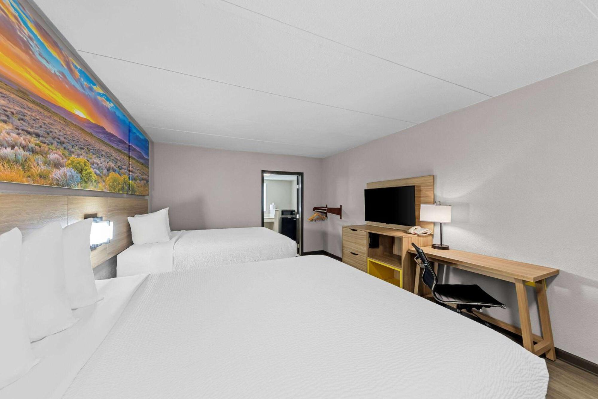 Days Inn By Wyndham Gainesville Eksteriør billede